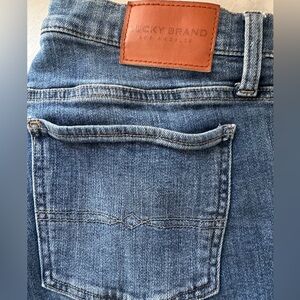 Lucky Brand Mid Rise Sweet Straight Jeans